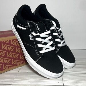 Vans Men's Seldan Sneaker Black / White Canvas Size 6